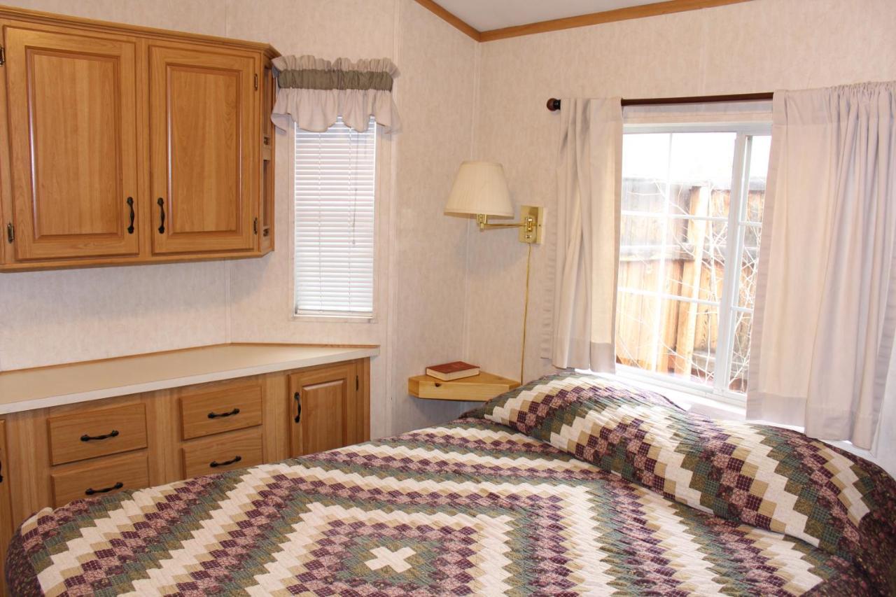 Riverbend Resort サウス・フォーク エクステリア 写真